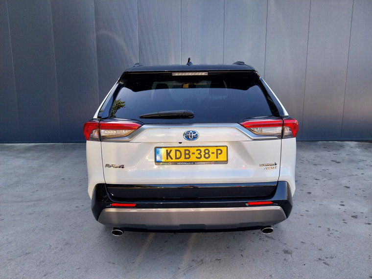 Vehicle Image 17
