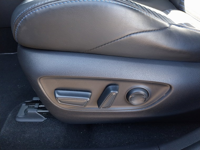 Vehicle Image 33