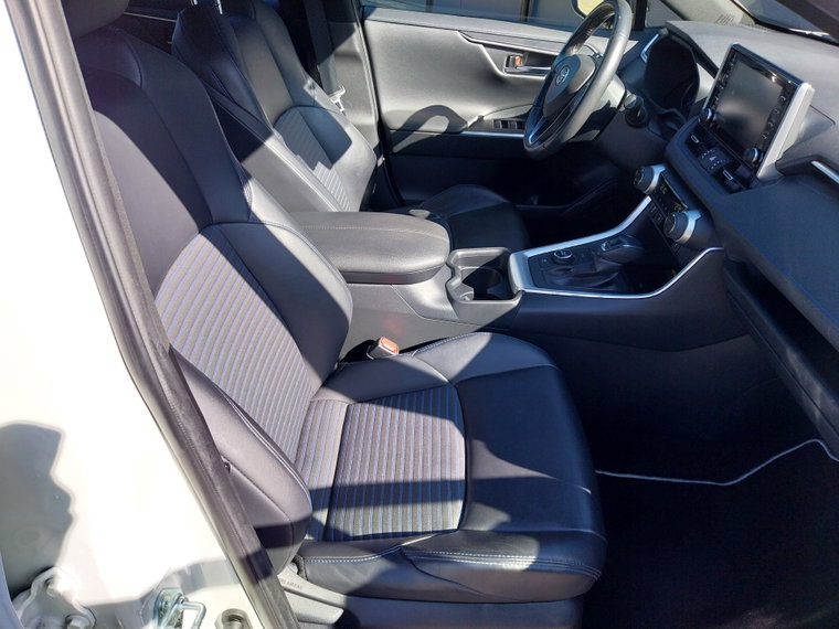 Vehicle Image 36