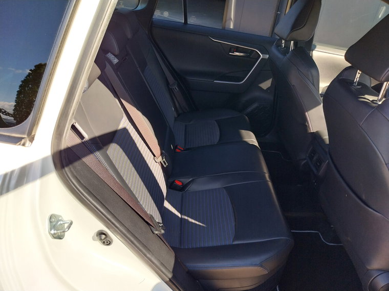 Vehicle Image 37