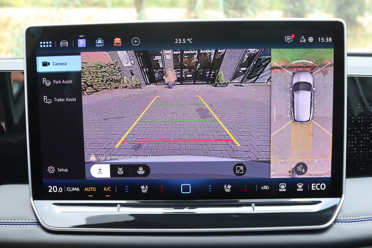 Vehicle Image 15
