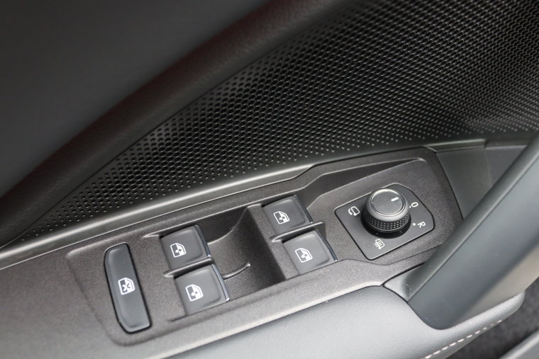 Vehicle Image 36