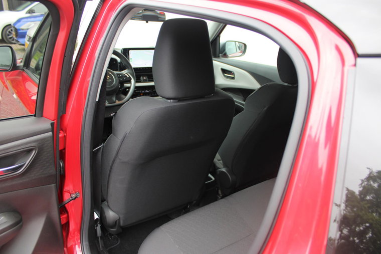 Vehicle Image 14