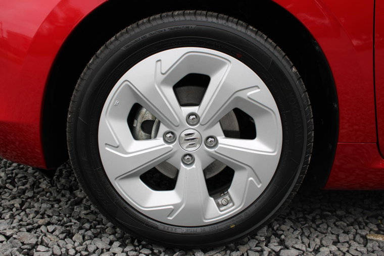 Vehicle Image 35