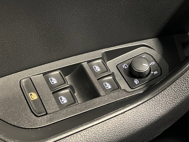 Vehicle Image 29