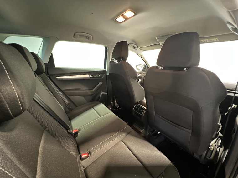 Vehicle Image 35