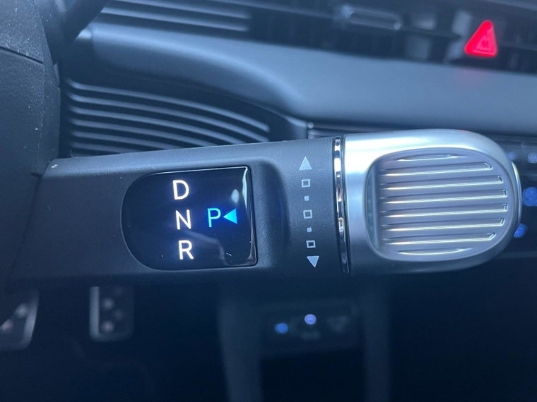 Vehicle Image 26