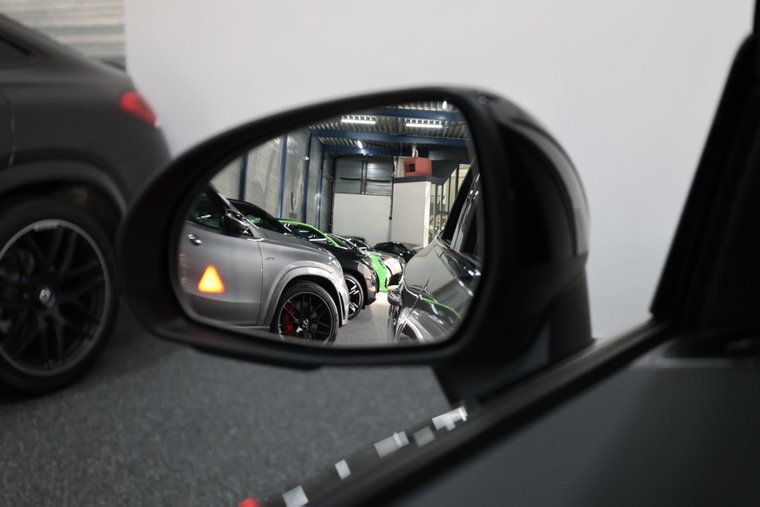 Vehicle Image 23
