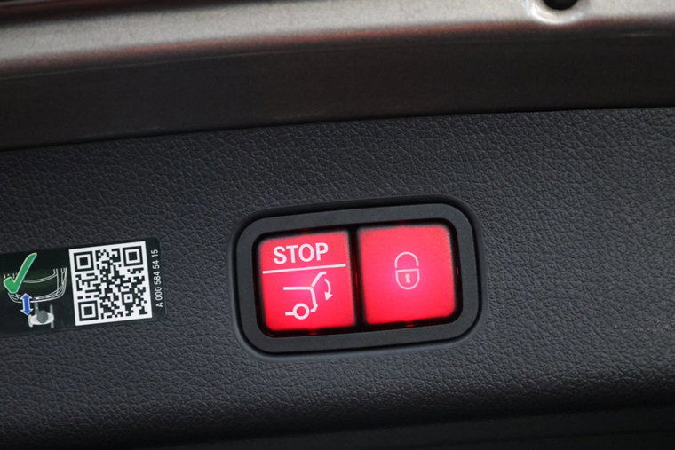 Vehicle Image 24