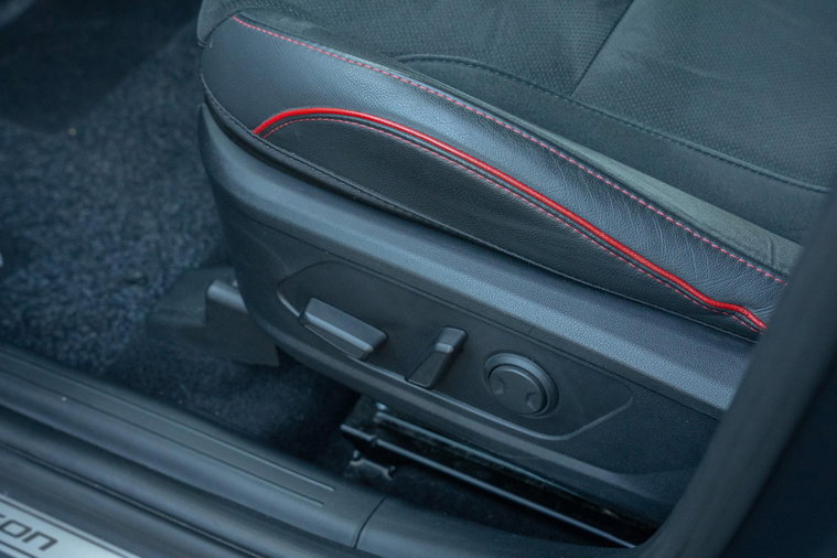 Vehicle Image 36