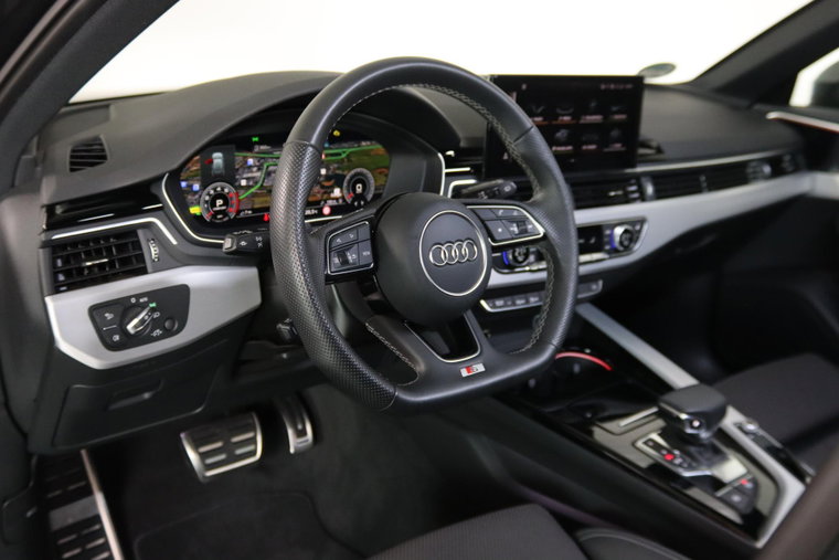 Vehicle Image 30