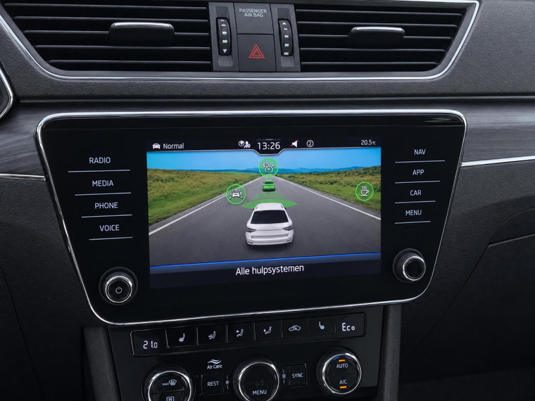 Vehicle Image 21
