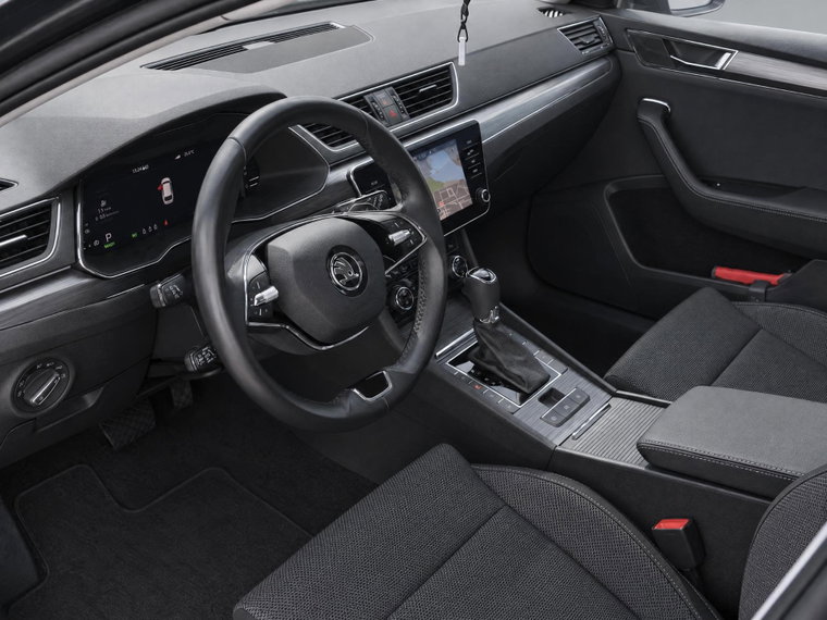 Vehicle Image 9