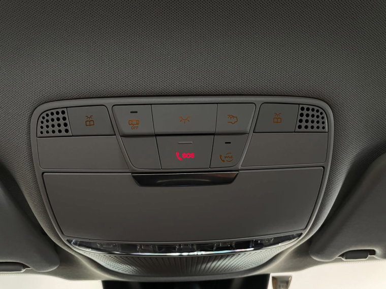 Vehicle Image 24