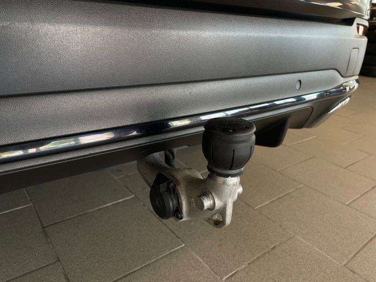 Vehicle Image 45