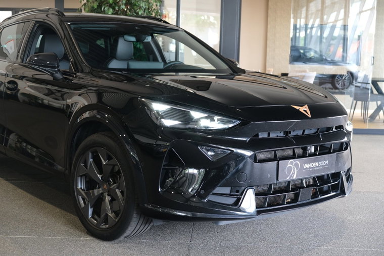 Vehicle Image 13
