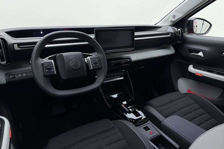 Vehicle Image 18