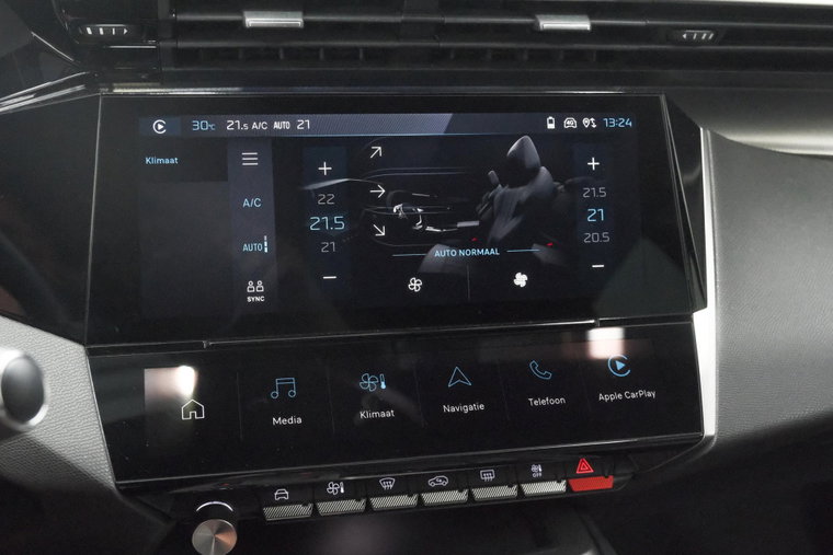 Vehicle Image 37