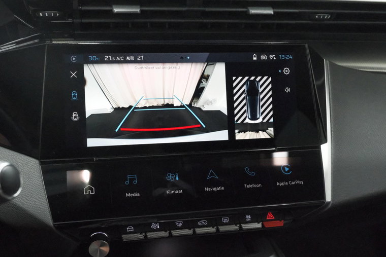 Vehicle Image 39
