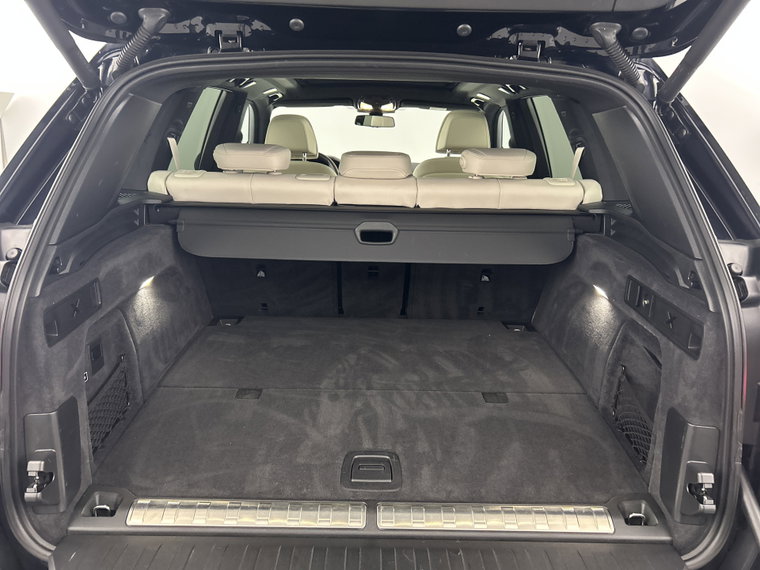 Vehicle Image 33