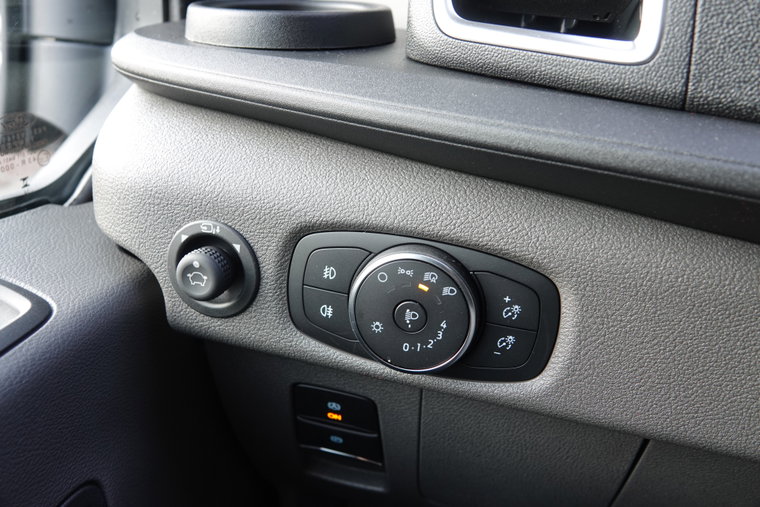 Vehicle Image 19