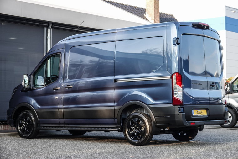 Vehicle Image 35