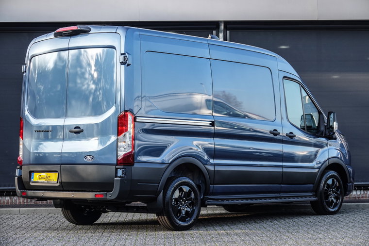 Vehicle Image 36