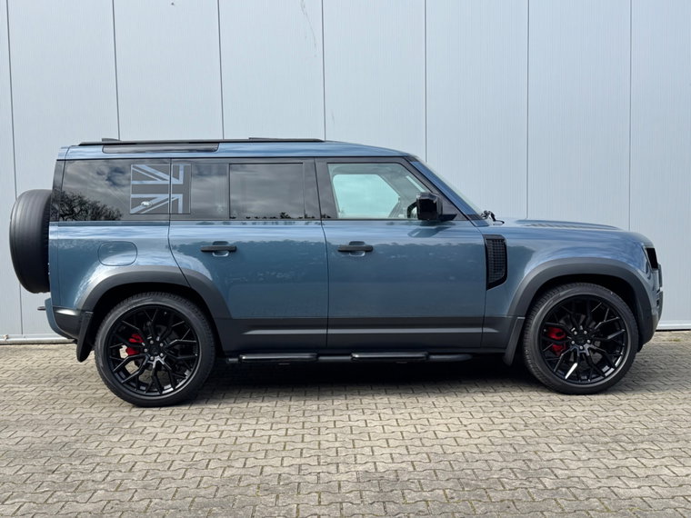 Vehicle Image 24