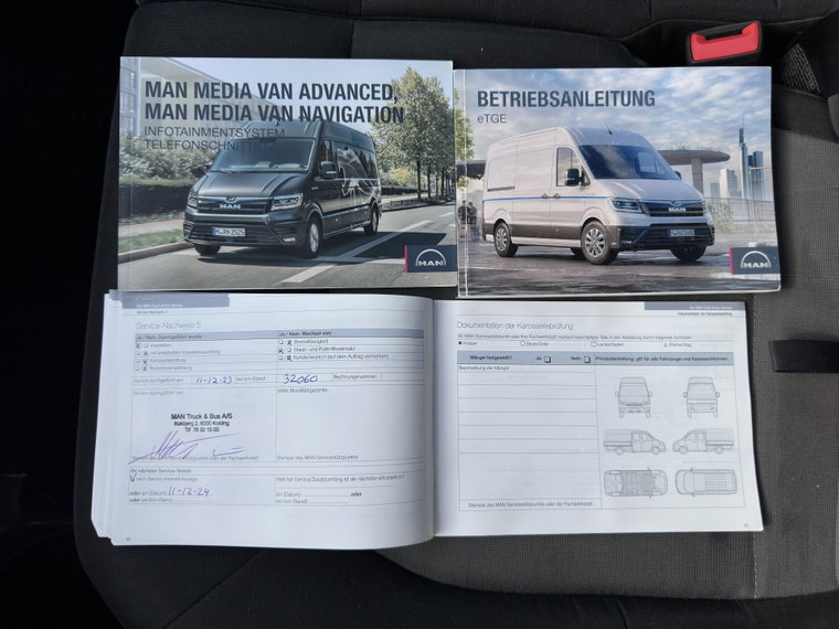 Vehicle Image 31
