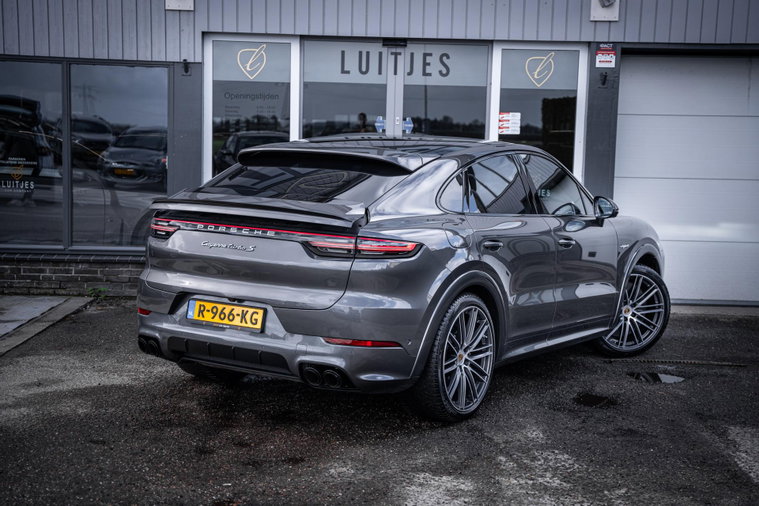 Vehicle Image 23