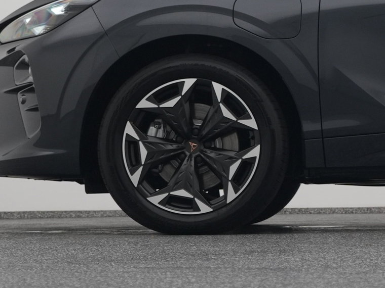 Vehicle Image 39