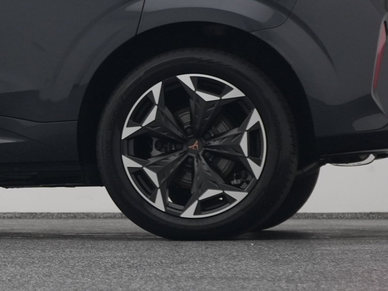 Vehicle Image 40