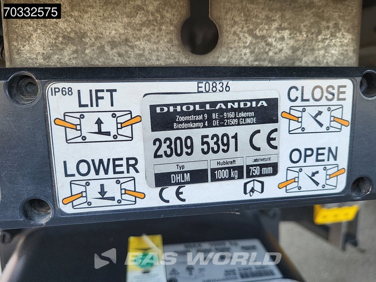 Vehicle Image 26