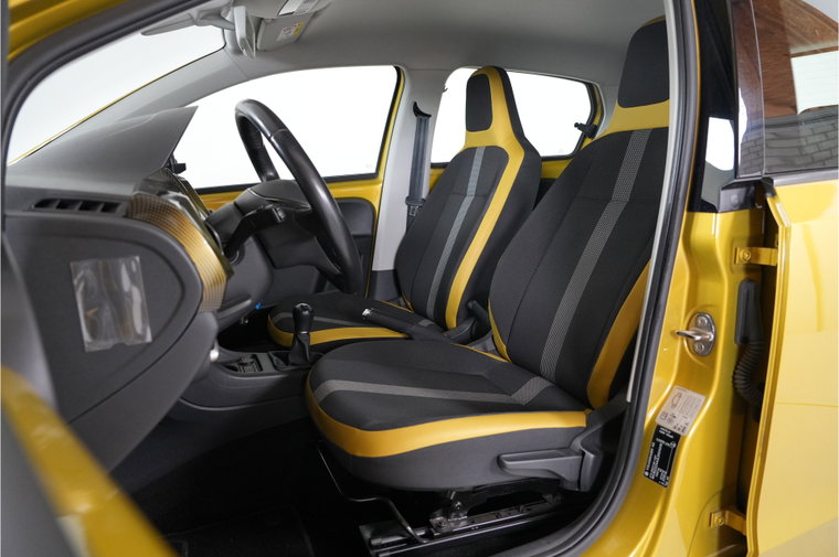 Vehicle Image 12