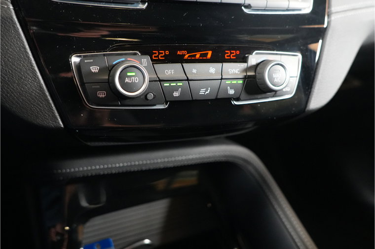 Vehicle Image 27