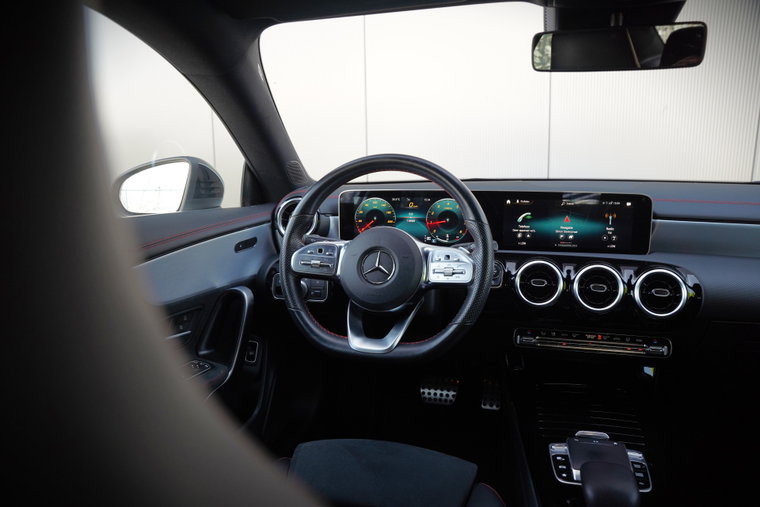 Vehicle Image 35