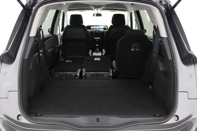 Vehicle Image 38