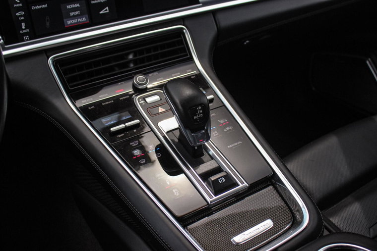 Vehicle Image 35