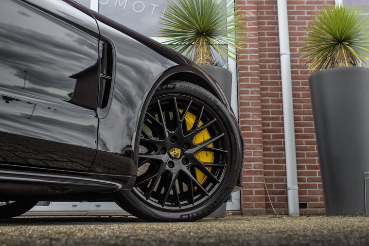 Vehicle Image 60