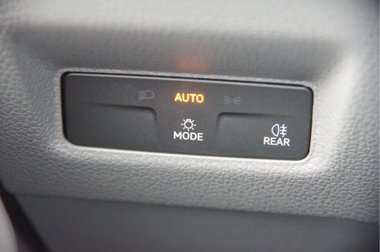 Vehicle Image 30