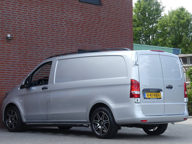Vehicle Image 23