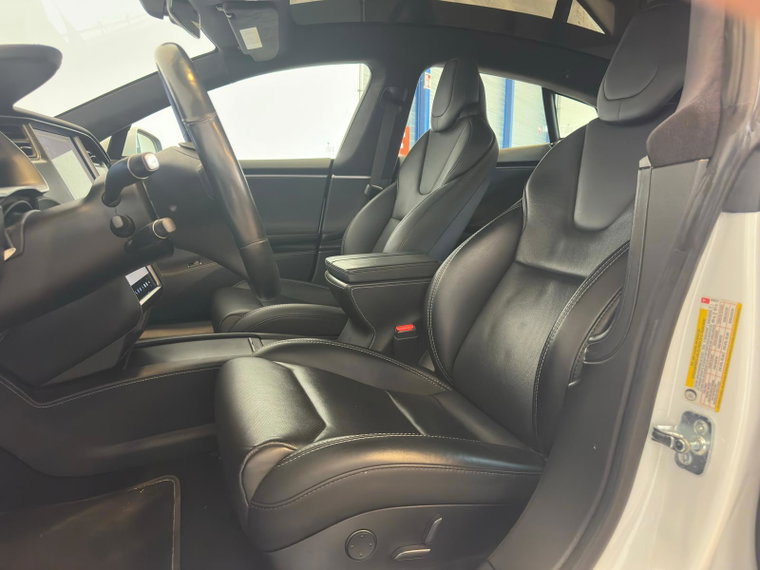 Vehicle Image 17