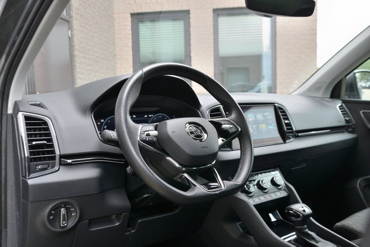 Vehicle Image 7