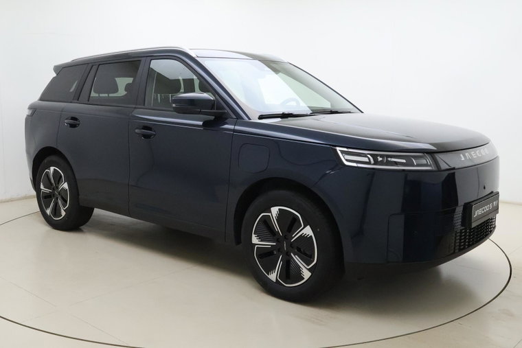 Vehicle Image 8