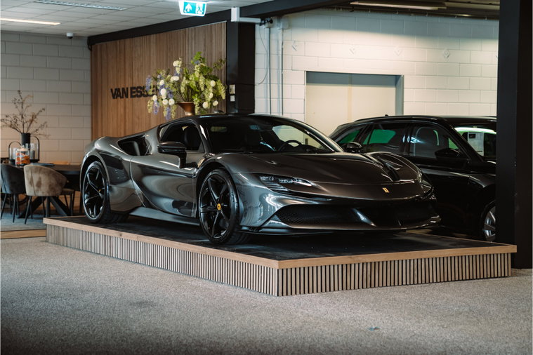 Vehicle Image 32
