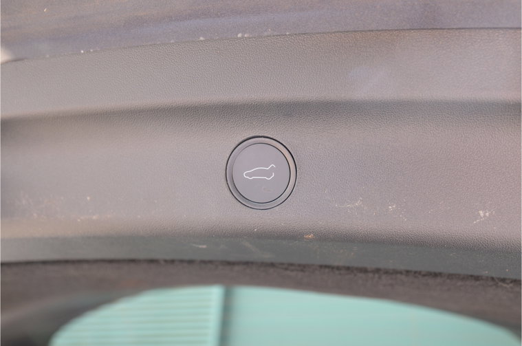Vehicle Image 33