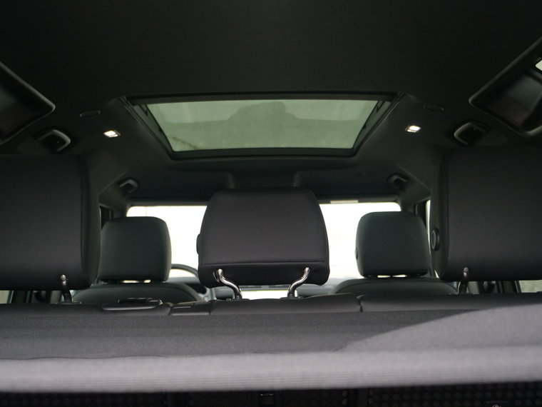Vehicle Image 30