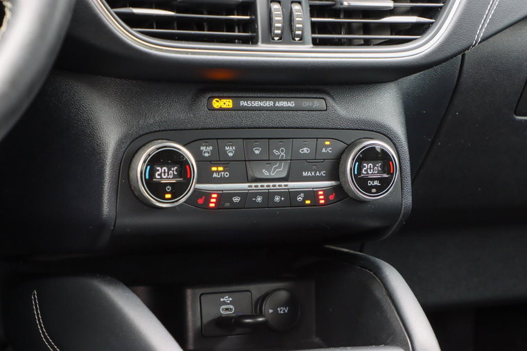 Vehicle Image 42