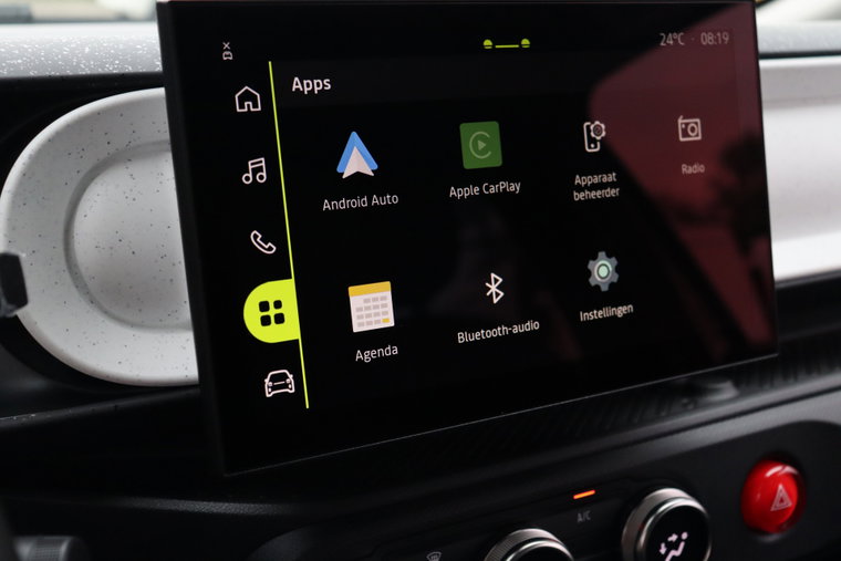 Vehicle Image 15