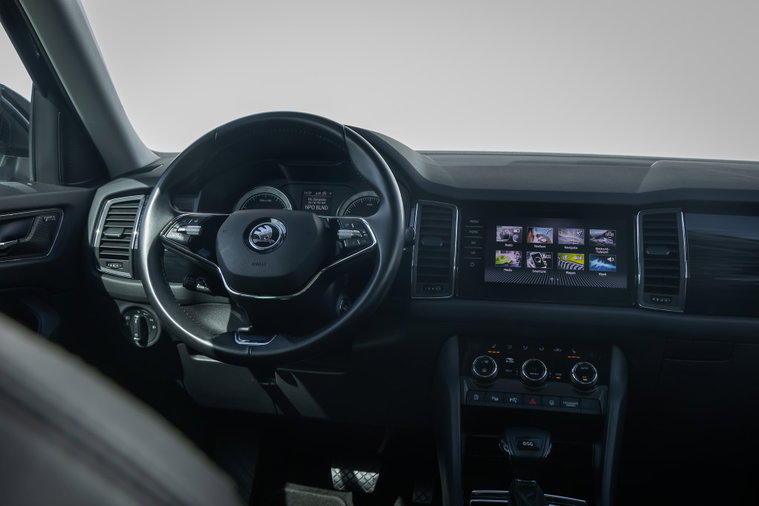 Vehicle Image 7
